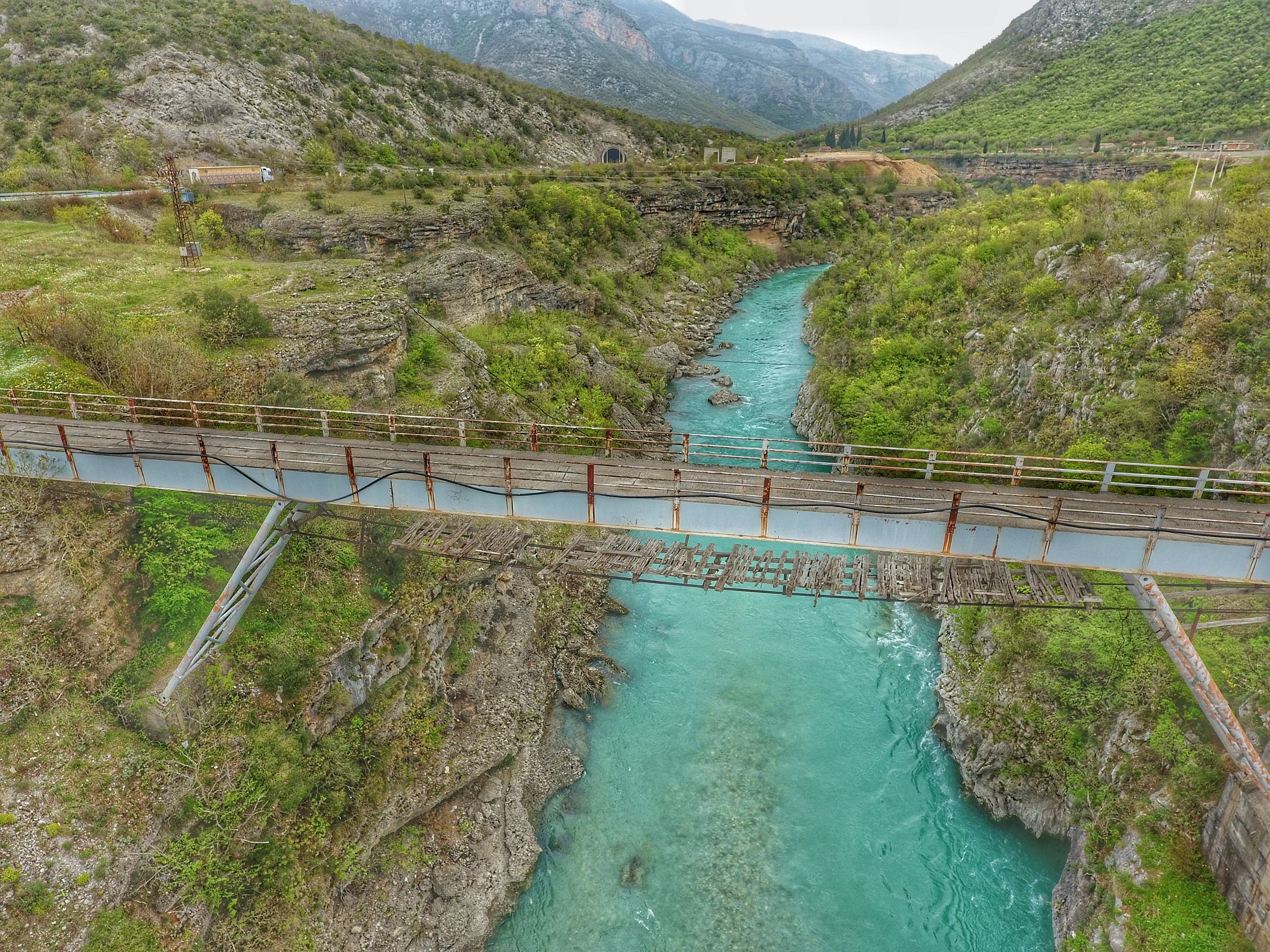 Auf Winnetous Spuren in der Morača Schlucht in Montenegro