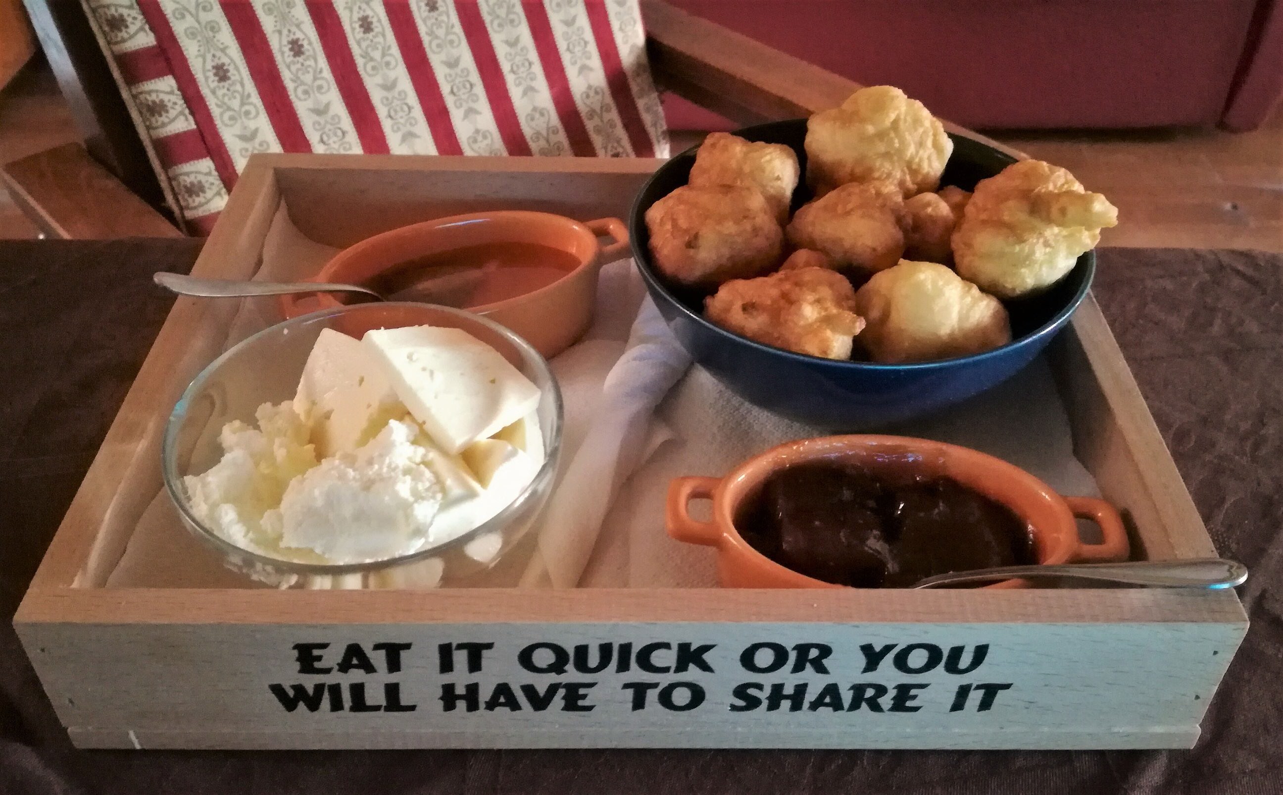 Traditionelles Frühstück in Montenegro - Priganice