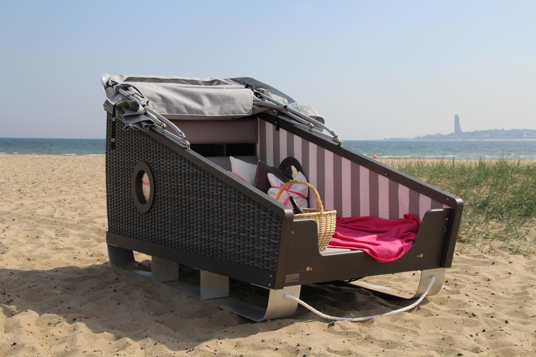 Schlafstrandkorb an der ostsee